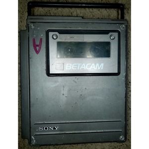 Sony BVW-35 Portable BetaCam SP Video Recorder/Player + 2-DC Adapters 1986 As Is